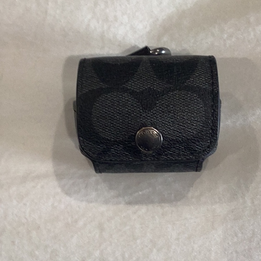 Coach airPod pro case